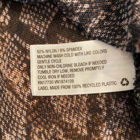 See-through Crop Shirt Size Medium - Picture 5 of 6